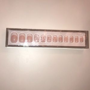 Static Nails round shape - brand new